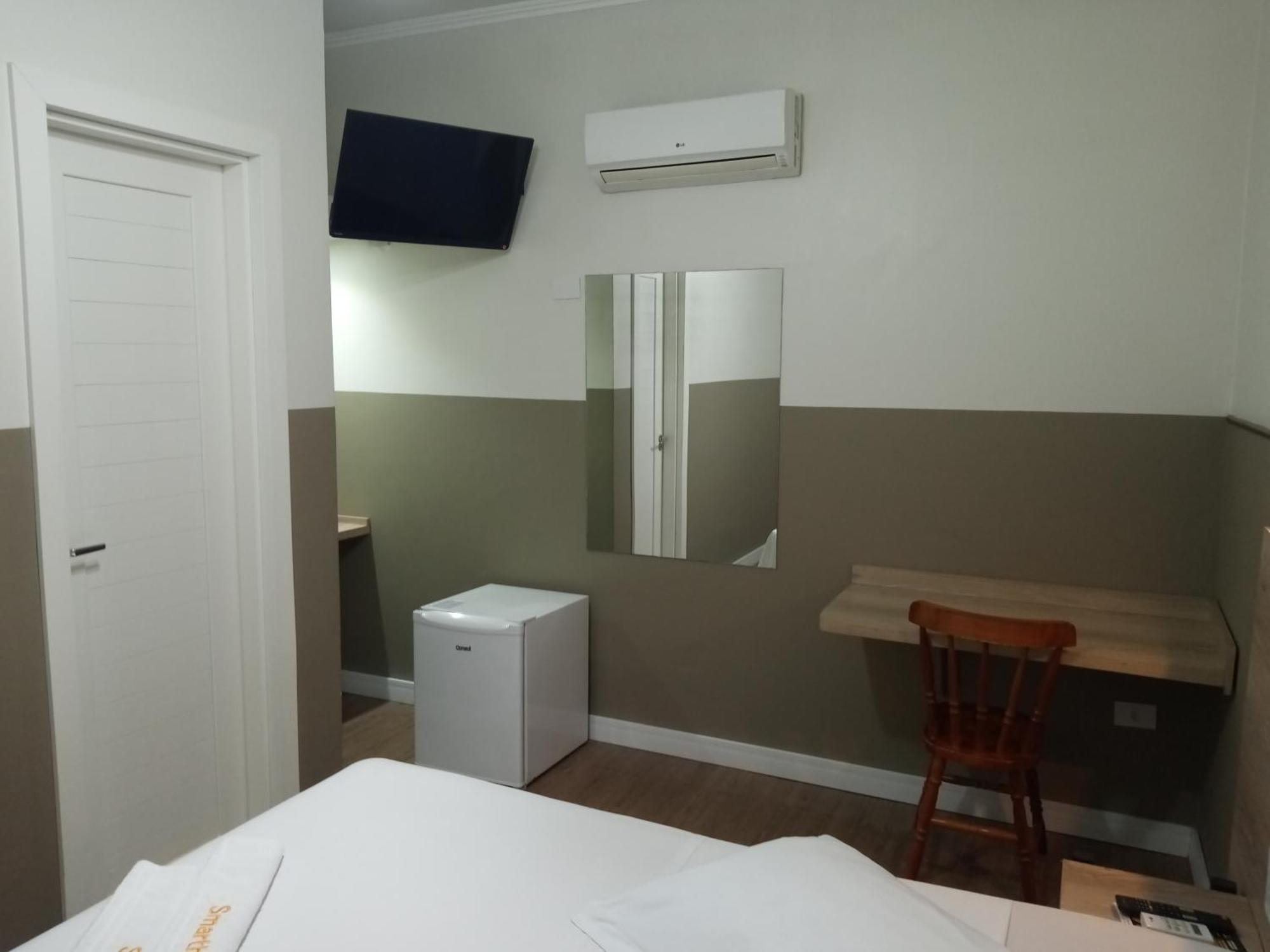 Smart Hotel เฮจิสโตร ห้อง รูปภาพ